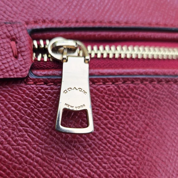 Coach Red Leather Women's Bag - Picture 4 of 6
